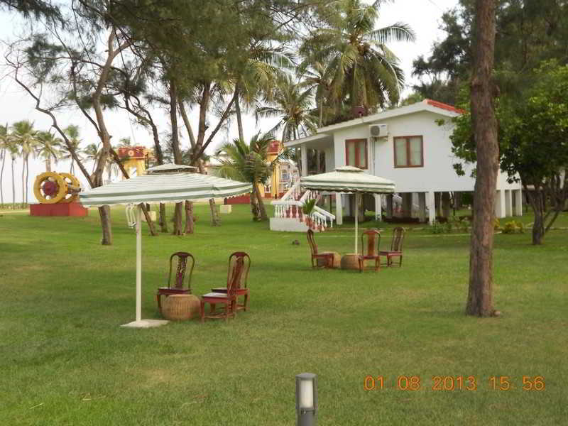 Vgp Golden Beach Resort Madrás Exterior foto